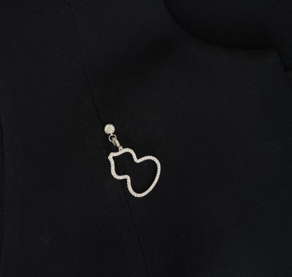 Hermès A7450 Wulu葫芦系列 满钻 镂空葫芦 胸针 葫芦谐音＂福禄＂寓意有福 美到哭 简直毫无抵抗力 超精工 高端进口S925纯银材质 电镀厚金 爆了 铂金 纯银胸针