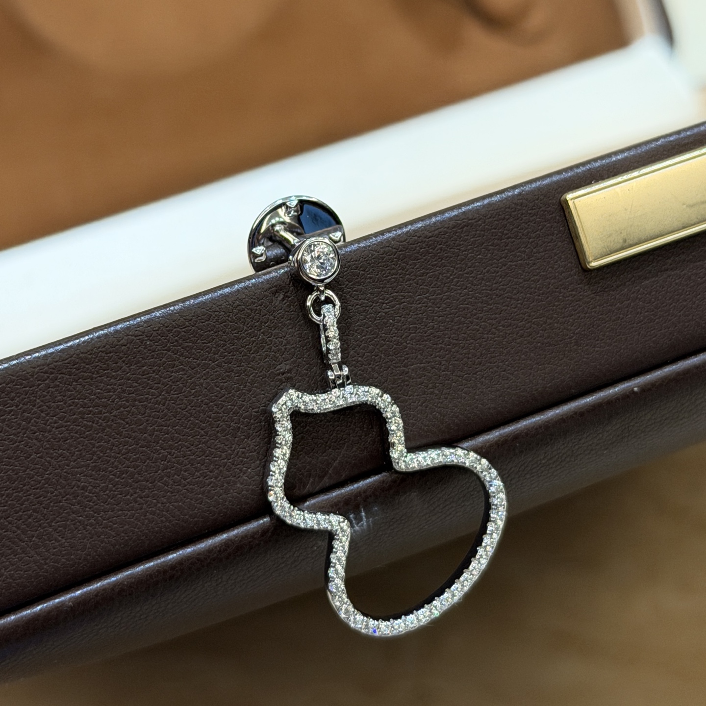 Hermès A7450 Wulu葫芦系列 满钻 镂空葫芦 胸针 葫芦谐音＂福禄＂寓意有福 美到哭 简直毫无抵抗力 超精工 高端进口S925纯银材质 电镀厚金 爆了 铂金 纯银胸针
