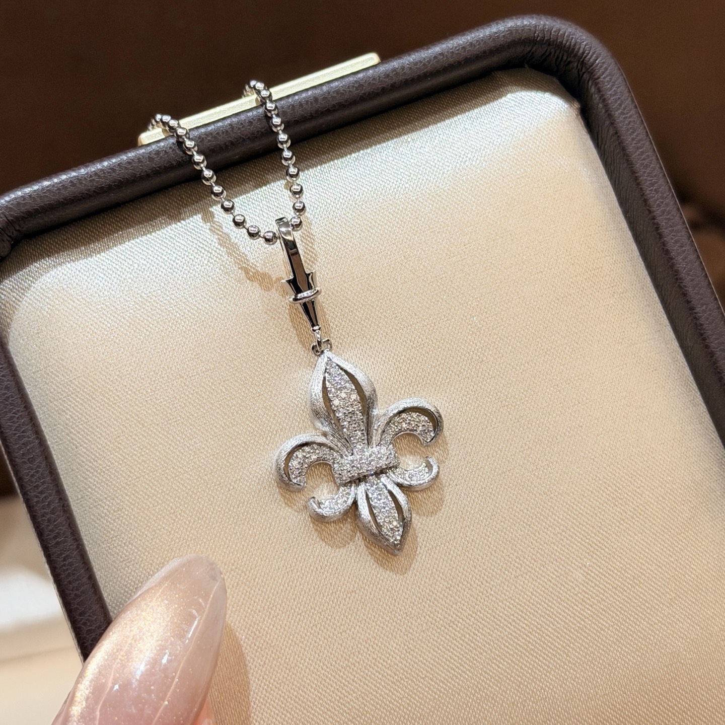 Chrome Hearts A7463 独立设计师 火爆新款 克罗心元素 船锚 满钻 拉丝 项链 是一个体现 潮流 个性 通体精选进口925纯银材质