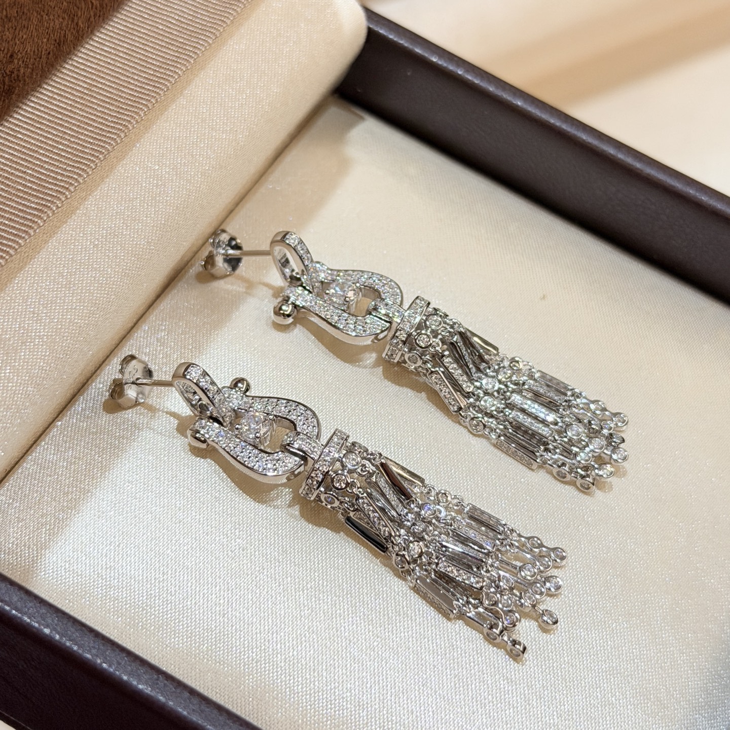 Chanel Haute Joaillerie Fine Jewelry Earrings Necklace Ring Ref.7FAE5F95 6