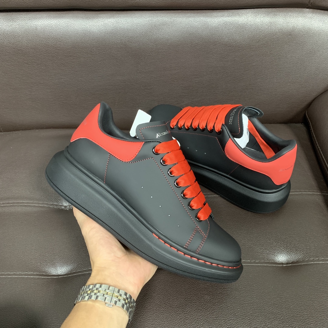Professional McQueen Factory. Top version. couple models AlexanderMcQUEEN high