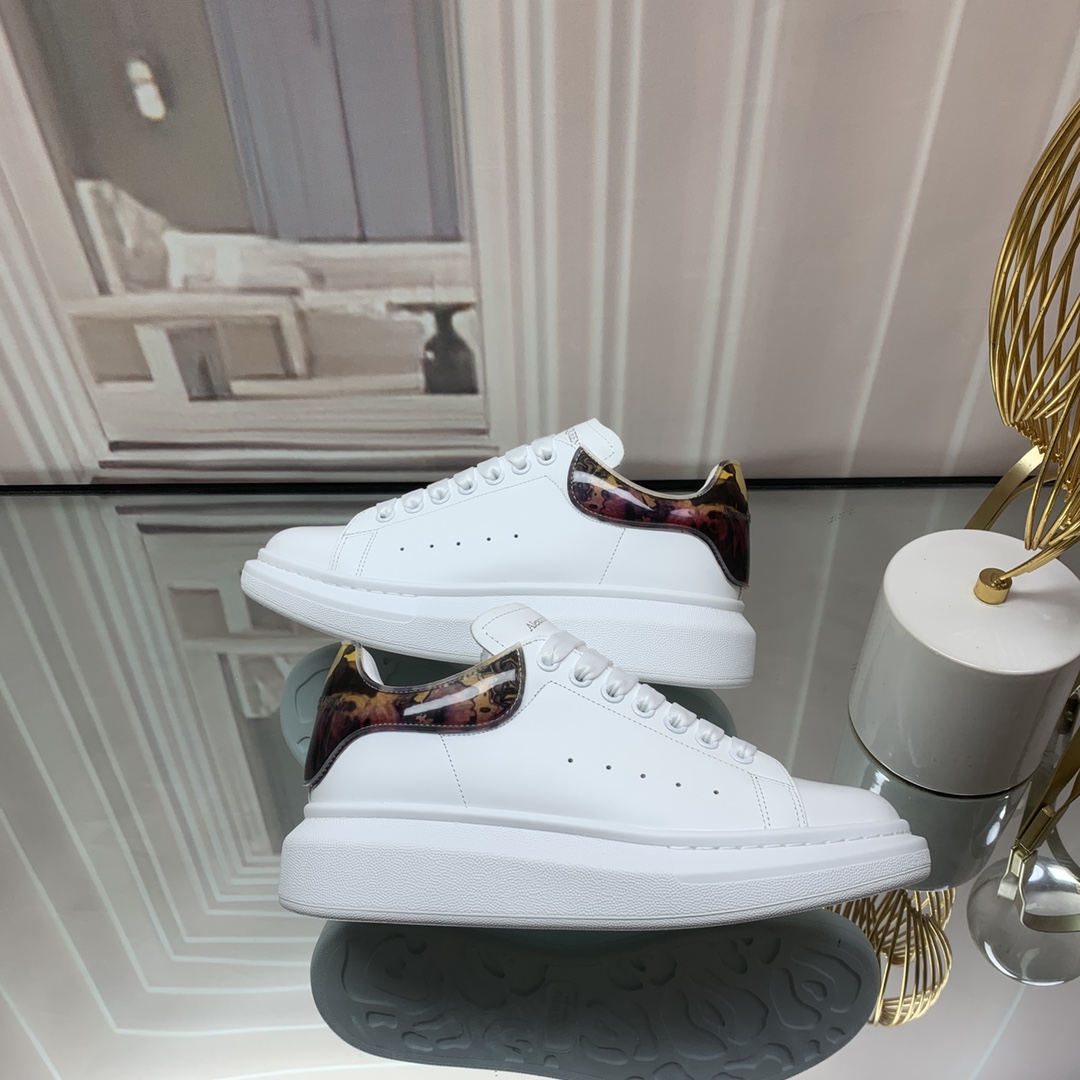 Professional McQueen Factory. Top version. couple models AlexanderMcQUEEN high