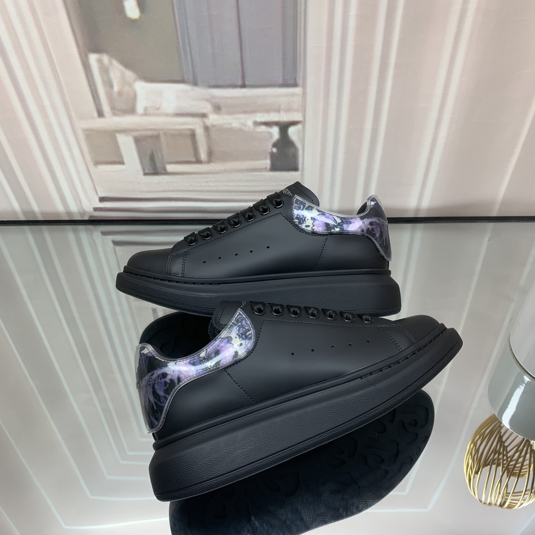 Professional McQueen Factory. Top version. couple models AlexanderMcQUEEN high