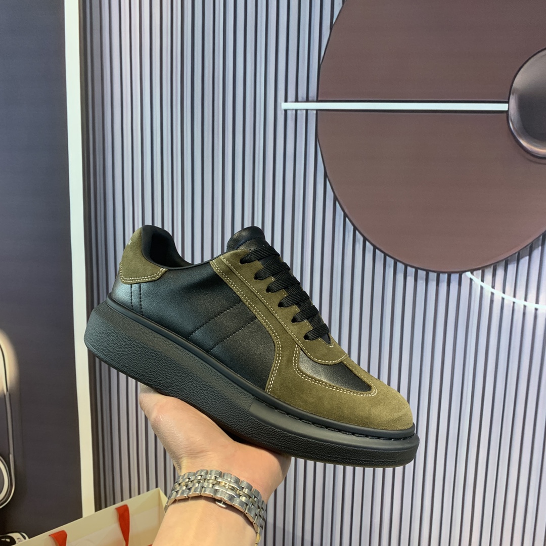 NO:222761,Professional McQueen factory. Top version. Couple model Alexander McQueen high version has been upgraded to the highest quality McQueen spring, summer, autumn and winter top version Purchase level I sincerely recruit online and offline agents nationwide to join Fabric imported from Italy original material. Texture, waterproof and color-proof, inner A-grade Italian imported inner lining, dirty, sweat-absorbing, breathable, comfortable, footbed: Top version imported Italian super soft cow lily, outsole PU  counter 1:1 original white box of shoe box. Plus white flip cover double layer protection, cloth bag, handbag. Certificate of conformity 1:1 open mold 4 pieces set. Distribute a pair of shoelaces. Shoe laces can be selected at any color of this factory. Size 34-41. Male 38-46 Special note (women's size 34. 40.41, male 38  .45.46 is customized, no return or exchange) win-win cooperation, casual shoes/sports shoes, alexander mcqueen, sneakers19860909专业麦昆工厂.顶级版本.情侣款 Alexander McQUEEN高版本再次升级为最高品质 麦昆 春夏秋冬 顶级版本 代购级别 诚招全国线上线下代理商加盟 面料意大利进口原订材料.质感 抗水擦不变色 内里 A级意大利进口内里耐脏.吸汗.透气.舒适 垫脚: 顶级版进口意大利超软牛里皮 大底PU 专柜1:1 鞋盒原版白盒. 外加白翻盖合双层保护.布袋.手提袋.合格证1:1开模4件套.配送鞋带一双. 鞋带可以任意选本工厂的所有颜色一双 码数女34-41.男38-46 特别备注（女码34. 40 .41,男码38 .45.46属定制,不.退.换）合作共赢,休闲鞋/运动鞋,alexander mcqueen,sneakers,Women's Shoes