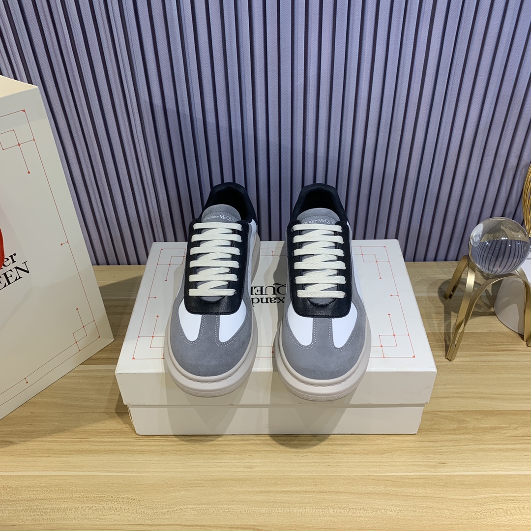 NO:222758,／Professional McQueen Factory. Top version. Couple model Alexander McQueen High-quality McQueen Spring, Summer, Autumn and Winter Top version Purchase level Recruiting online and offline agents across the country Fabric imported from Italy Original material. Texture Resistant to water and color not distorted Inner A-grade Italian imported inner lining resistant, sweat-absorbing, breathable, comfortable Fighting pad: Top version imported Italian super soft cow lily, outsole PU  counter 1:1 Shoe box original white box. Plus white flip cover double layer protection, cloth bag, handbag. Certificate of conformity 1:1 open mold 4 pieces set. Distribute a pair of shoelaces. Shoe laces can be selected at any color of this factory. Size 34-41. Male 38-46 Special note (women's size 34. 40.41, male 38  .45.46 is customized, no return or exchange) win-win cooperation, casual shoes/sports shoes, alexander mcqueen, sneakers19860909／专业麦昆工厂.顶级版本.情侣款 Alexander McQUEEN高版本再次升级为最高品质 麦昆 春夏秋冬 顶级版本 代购级别 诚招全国线上线下代理商加盟 面料意大利进口原订材料.质感 抗水擦不变色 内里 A级意大利进口内里耐脏.吸汗.透气.舒适 垫脚: 顶级版进口意大利超软牛里皮 大底PU 专柜1:1 鞋盒原版白盒. 外加白翻盖合双层保护.布袋.手提袋.合格证1:1开模4件套.配送鞋带一双. 鞋带可以任意选本工厂的所有颜色一双 码数女34-41.男38-46 特别备注（女码34. 40 .41,男码38 .45.46属定制,不.退.换）合作共赢,休闲鞋/运动鞋,alexander mcqueen,sneakers,Women's Shoes