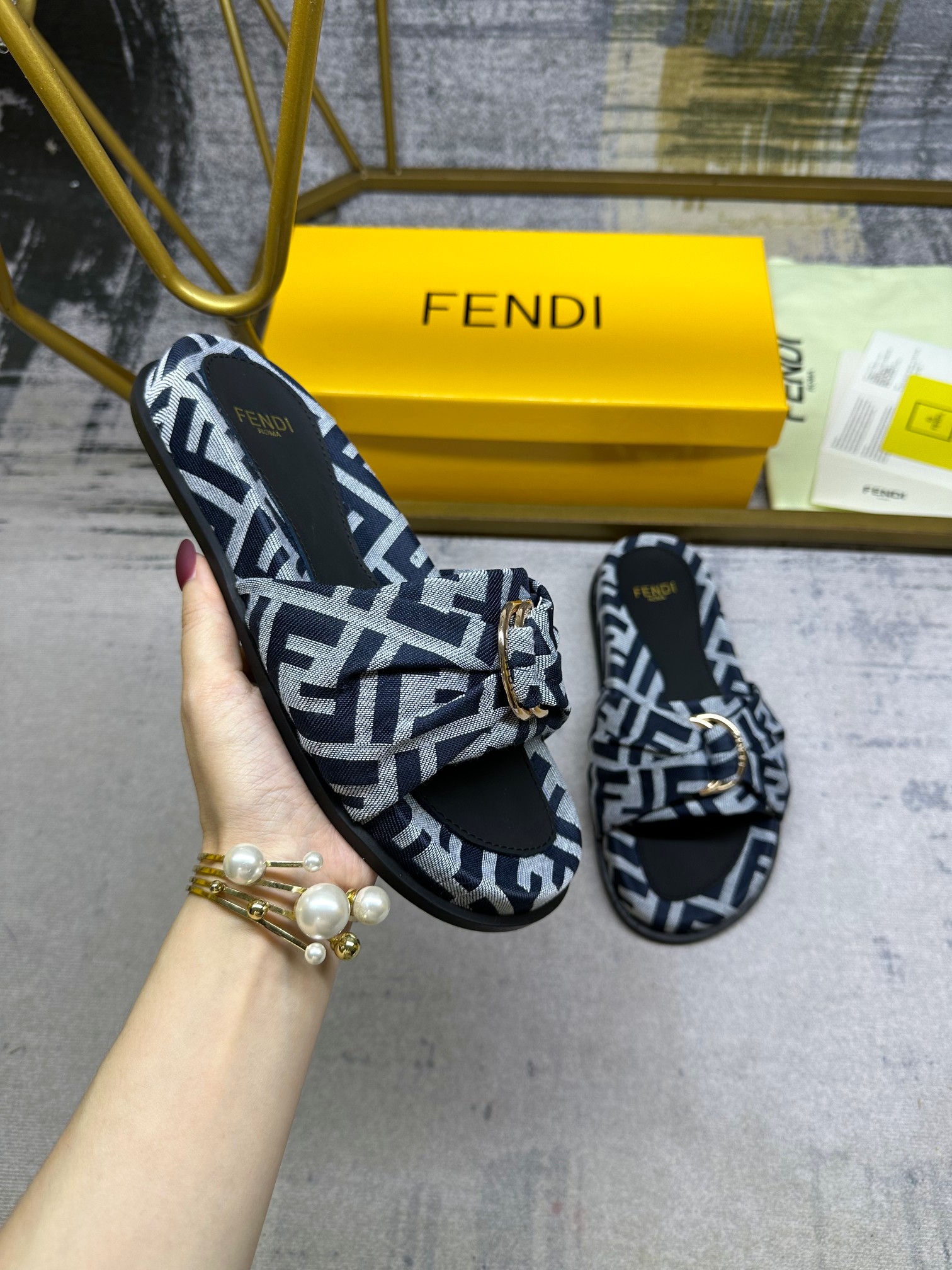 Fendi Best
 Shoes Slippers High Quality
 Gold Sheepskin