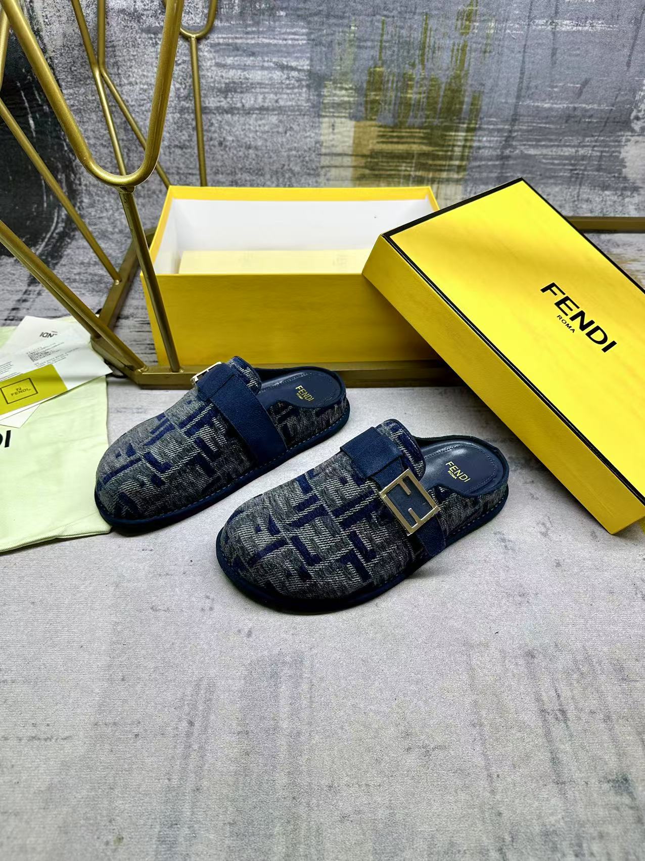 Fendi Men's Blue FF Chenille Jacquard Half-Covered Slippers with Buckle 4 a1739261480995 8222