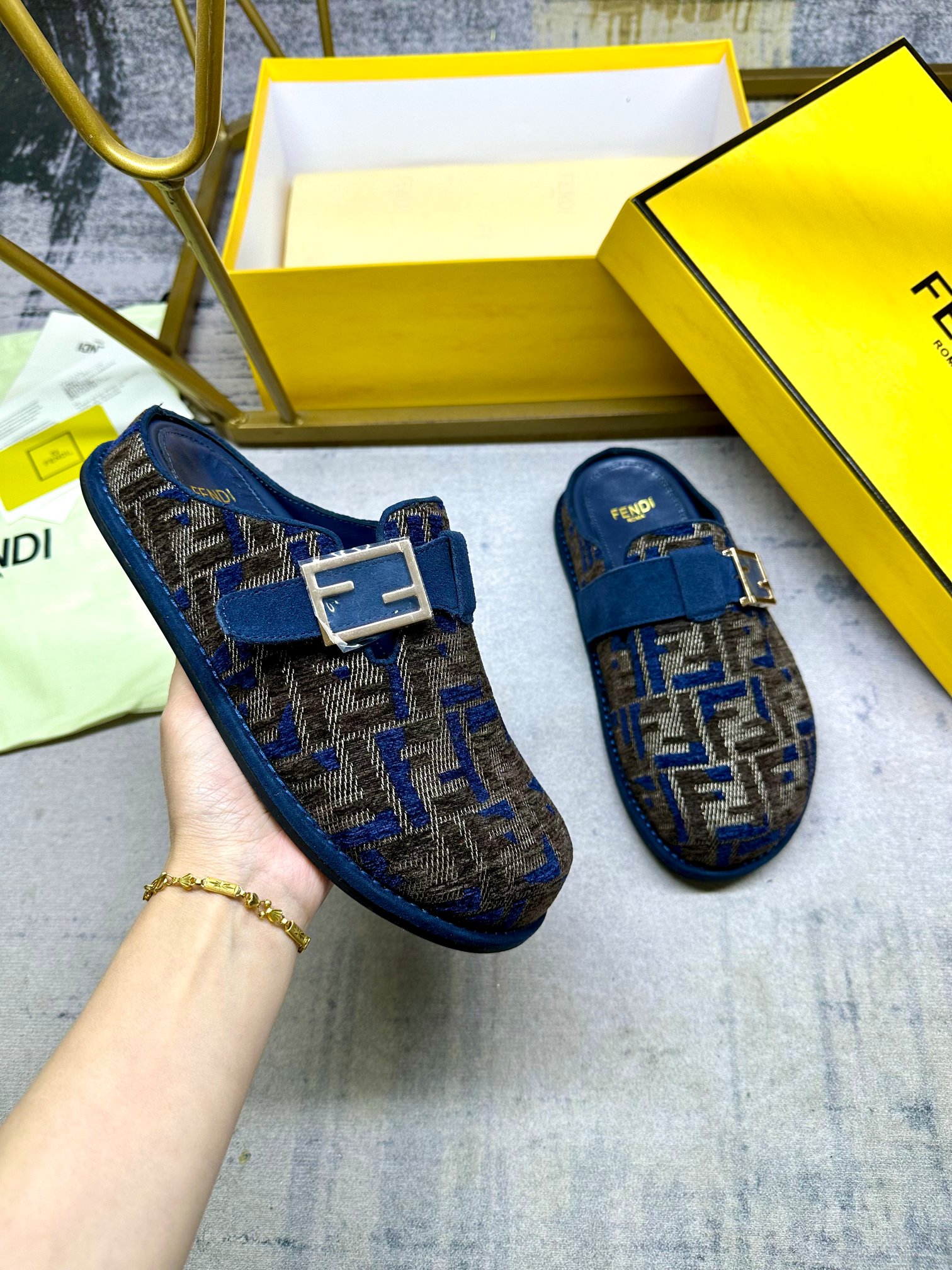 Fendi FF Motif Slippers with Decorative Buckle - Blue and Gray Chenille 2 a1739261549738 2537