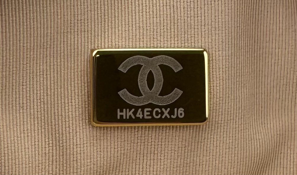 C型号:A4572油蜡皮hobo坐稳单肩包的天花板关注度最高的一款包泛着光泽的油蜡皮小口袋以及链条上的小