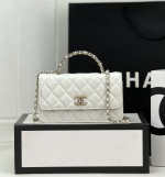 Chanel Sacs À Bandoulière & À Épaule Huile cire cuir 1 Chanel Sacs À Bandoulière & À Épaule Huile cire cuir