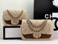 Chanel Classic Flap Bag Or Peau de mouton Collection automne - hiver Fashion Peu importe 1 Chanel Classic Flap Bag Or Peau de mouton Collection automne – hiver Fashion Peu importe