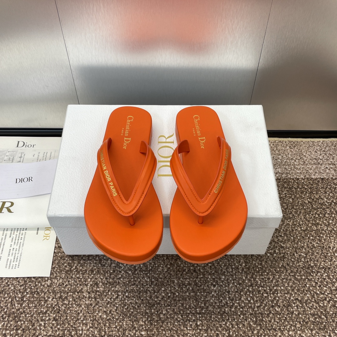 Dior Spring Summer Resort Collection CD Embroidered Slippers Authentic Washed Original Development Italian Genuine Leather Outsole Engraved Star Logo