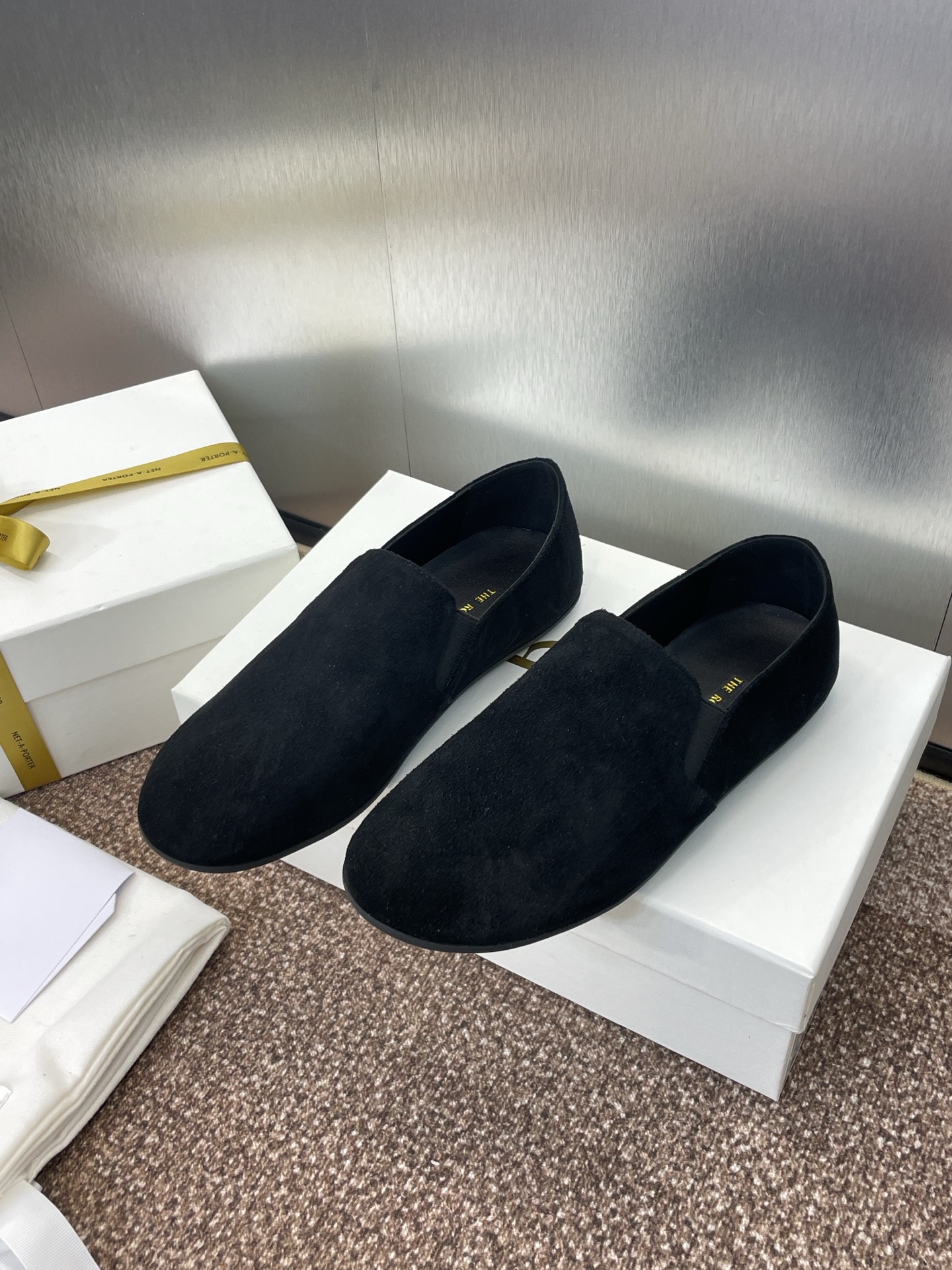 NO:226657,Horse hair/Sheep Clip The Row Spring and Summer New Ballerian Shoes Flat-soled Round-toe Jelly Color Loafers Single Shoes Material Original Customized Horse Hair/Imported Sheep Clip   Water-dyed Sheep Clip   Original Open-mold Anti-slip Sole Size35-39 (40 Customized No Return and Exchange), Loafers, Loafers, Sheepskin, Sheep19860909马毛/羊猄 The Row 春夏新款芭蕾舞女鞋 平底圆头果冻色一脚蹬乐福单鞋 材质原版定制马毛/进口羊猄皮 水染羊皮内里 原版开模防滑大底 Size35-39（40定制不退换）,乐福鞋,loafers,sheepskin,sheep,Women's Shoes