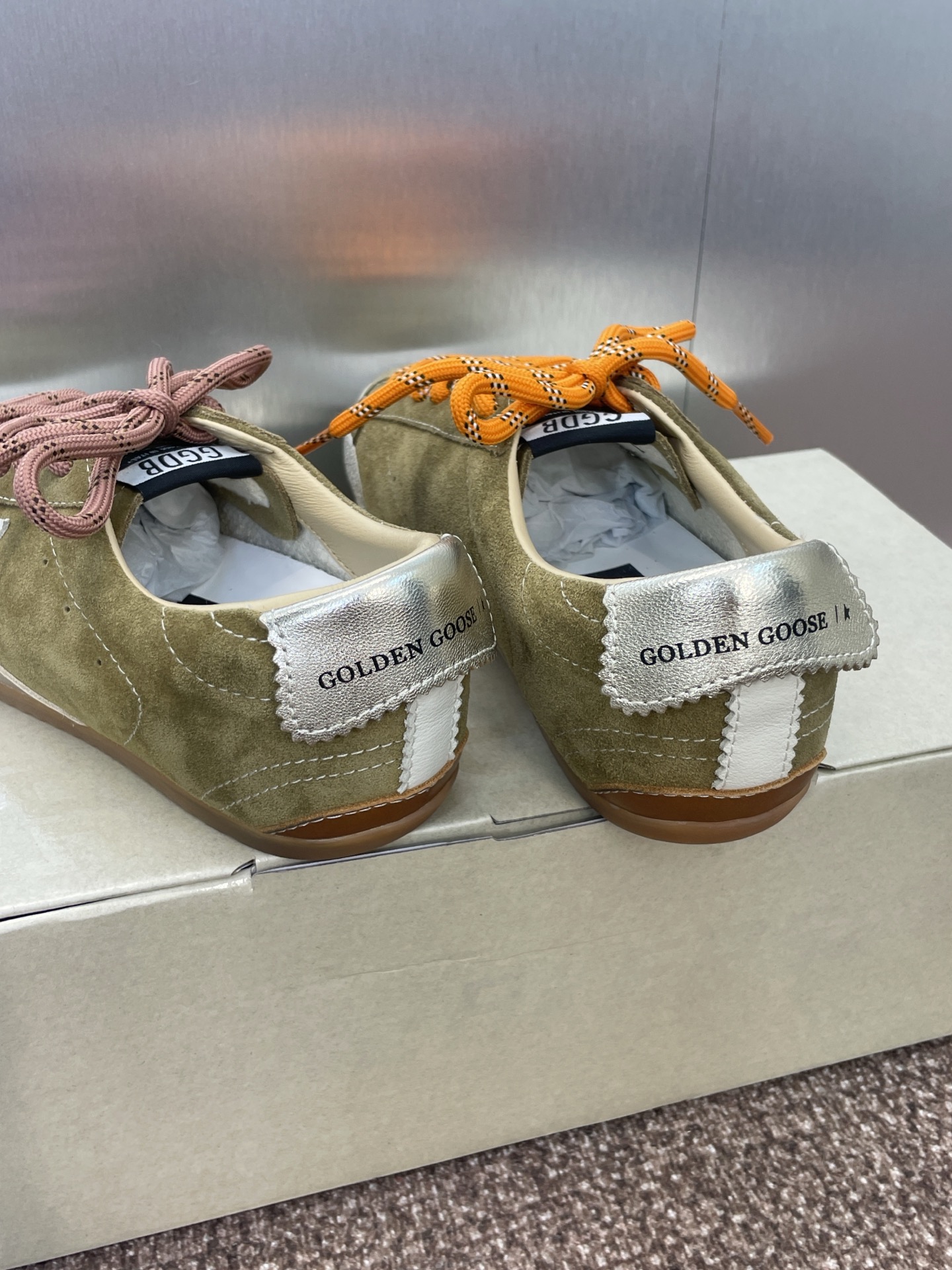 Golden Goos* Spring/Summer 2025 High-Top Sneakers with Original Materials, Internal Lift. - 图片 8