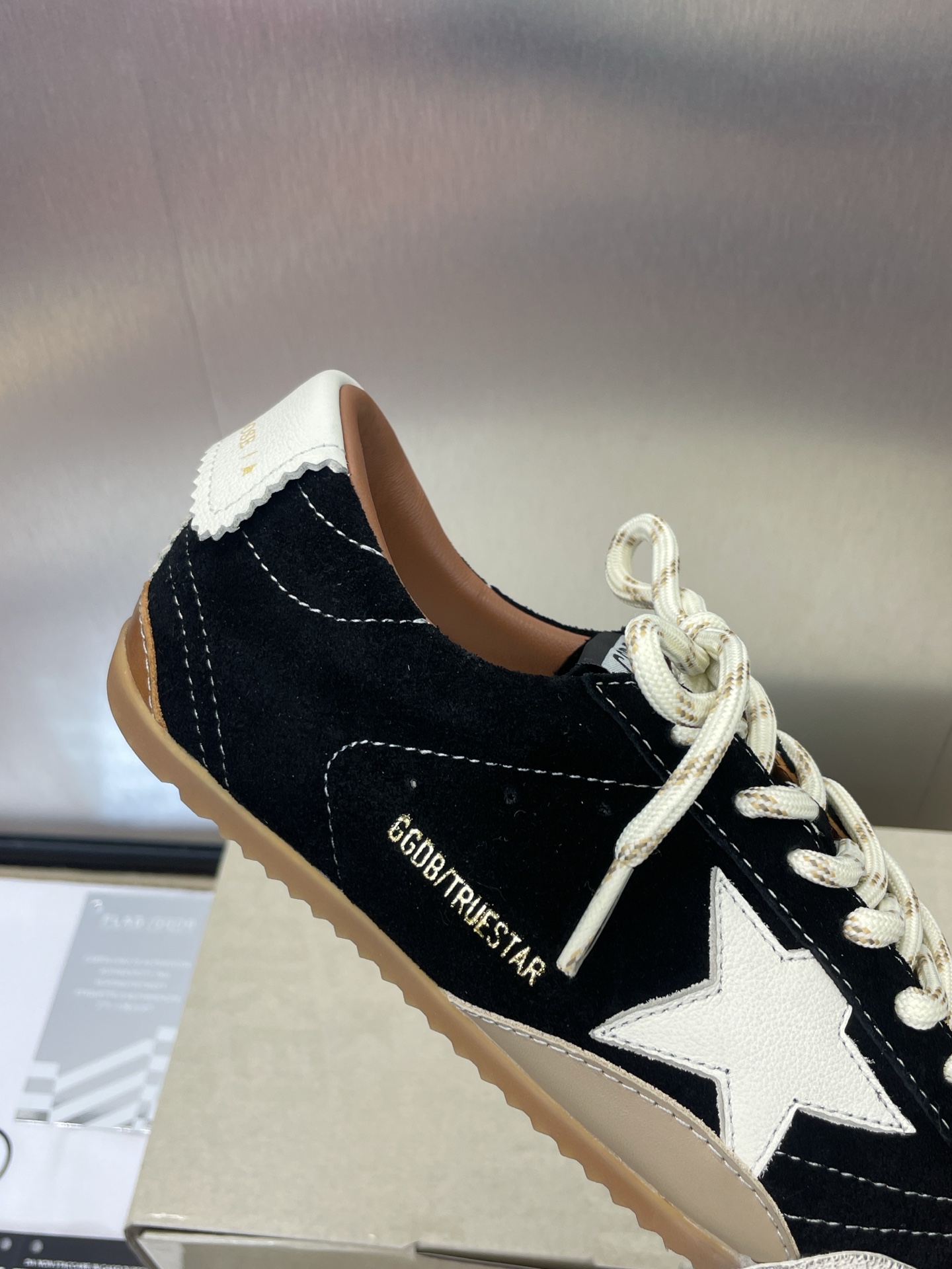 Golden Goose Spring/Summer 2025 High-Top Sneakers with Detoxin Girl Shoes – P650 - 图片 7