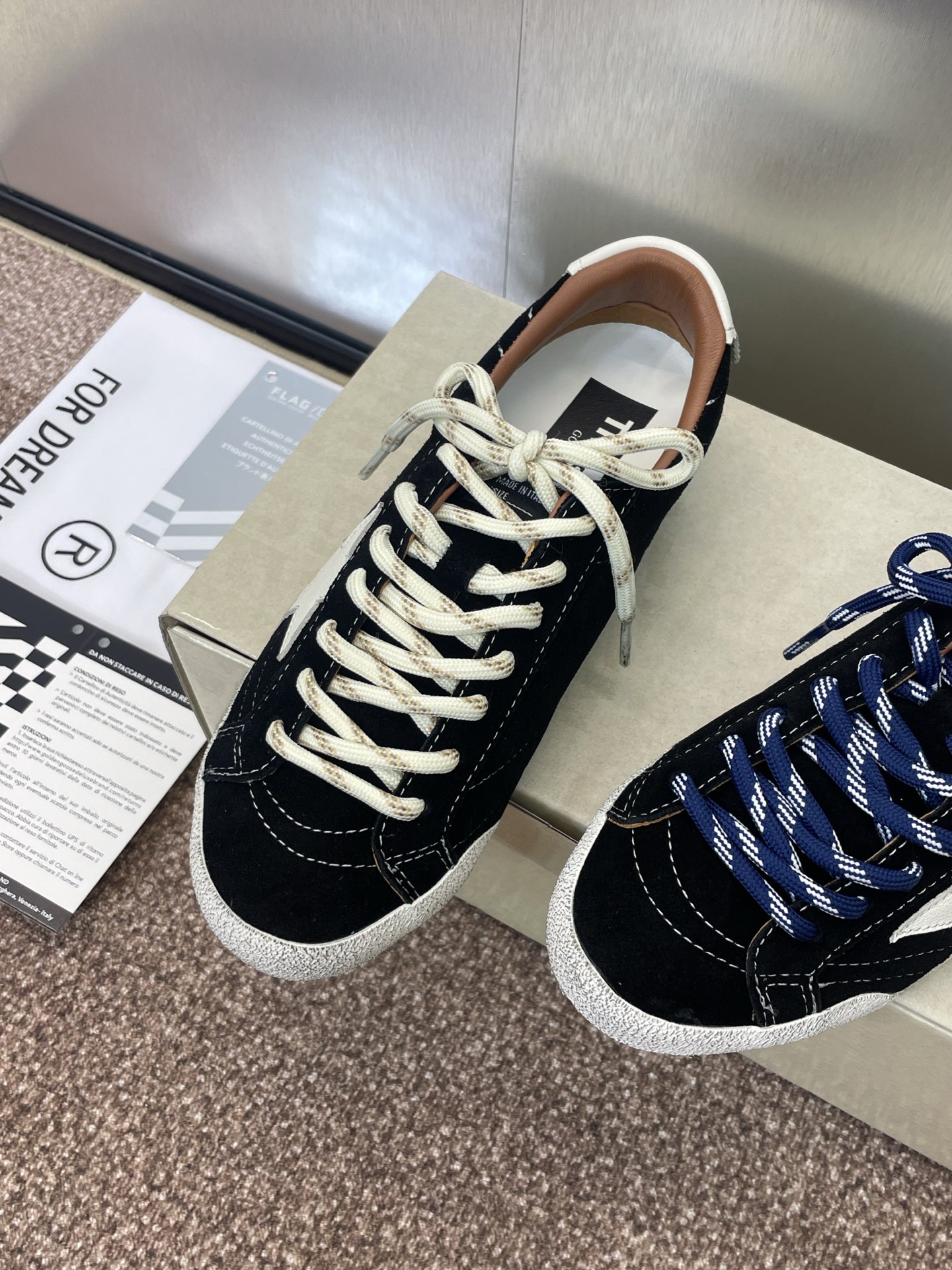 Golden Goose Spring/Summer 2025 High-Top Sneakers with Detoxin Girl Shoes – P650 - 图片 3