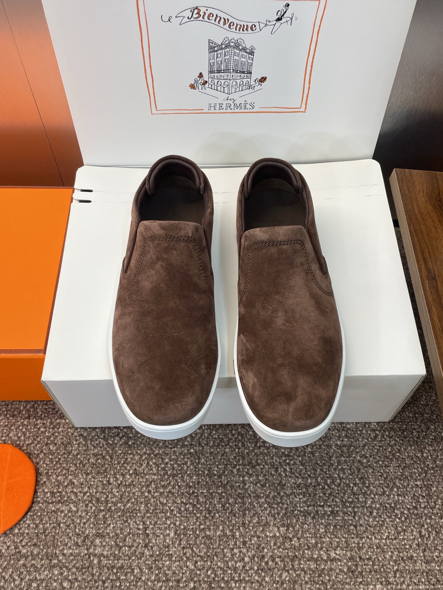 NO:420914,Women's size men's size Dongguan's purchasing grade Hermes Hermes Spring and summer couple's new style lucky color-blocking skateboard shoes H home flat-soled round-toe fashion casual loafers material imported calfskin/imported sheep skin + water dyed sheepskin inner lining + original molded Tpu outsole Size: Women's size 35-41 (41 custom-made not returned or exchange) Men's size 39-46 (45.46 custom-made not returned or exchange), casual shoes/sports, hermes, hermes, loafers, sneakers, cowhide, sheepskin, sheep19860909女码男码 莞产 代购级 爱马仕 Hermes 春夏情侣新款 lucky拼色滑板鞋 H家平底圆头时尚休闲乐福鞋 材质进口小牛皮/进口羊猄皮+水染羊皮内里+原版开模Tpu大底 Size: 女码35-41(41定制不退换）男码39-46（45.46定制不退换）,休闲鞋/运动鞋,hermes,hermes,loafers,sneakers,cowhide,sheepskin,sheep,Women's Shoes