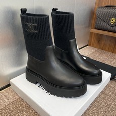 CELINE 秋冬新款毛线筒机车女短靴 瑟琳字母logo厚底低跟圆头骑士登山靴材质:鞋面定制进口小牛皮+ CELINE 秋冬新款毛线筒机车女短靴 瑟琳字母logo厚底低跟圆头骑士登山靴材质:鞋面定制进口小牛皮+