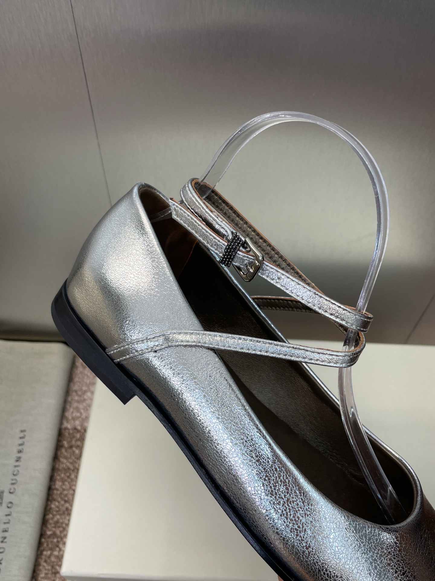 “Autumn 2025 Ballet Girl’s Shoes by Brenello Cucineli: Metal & Sheepskin, Italian Design (Size 35-39)” - 图片 8