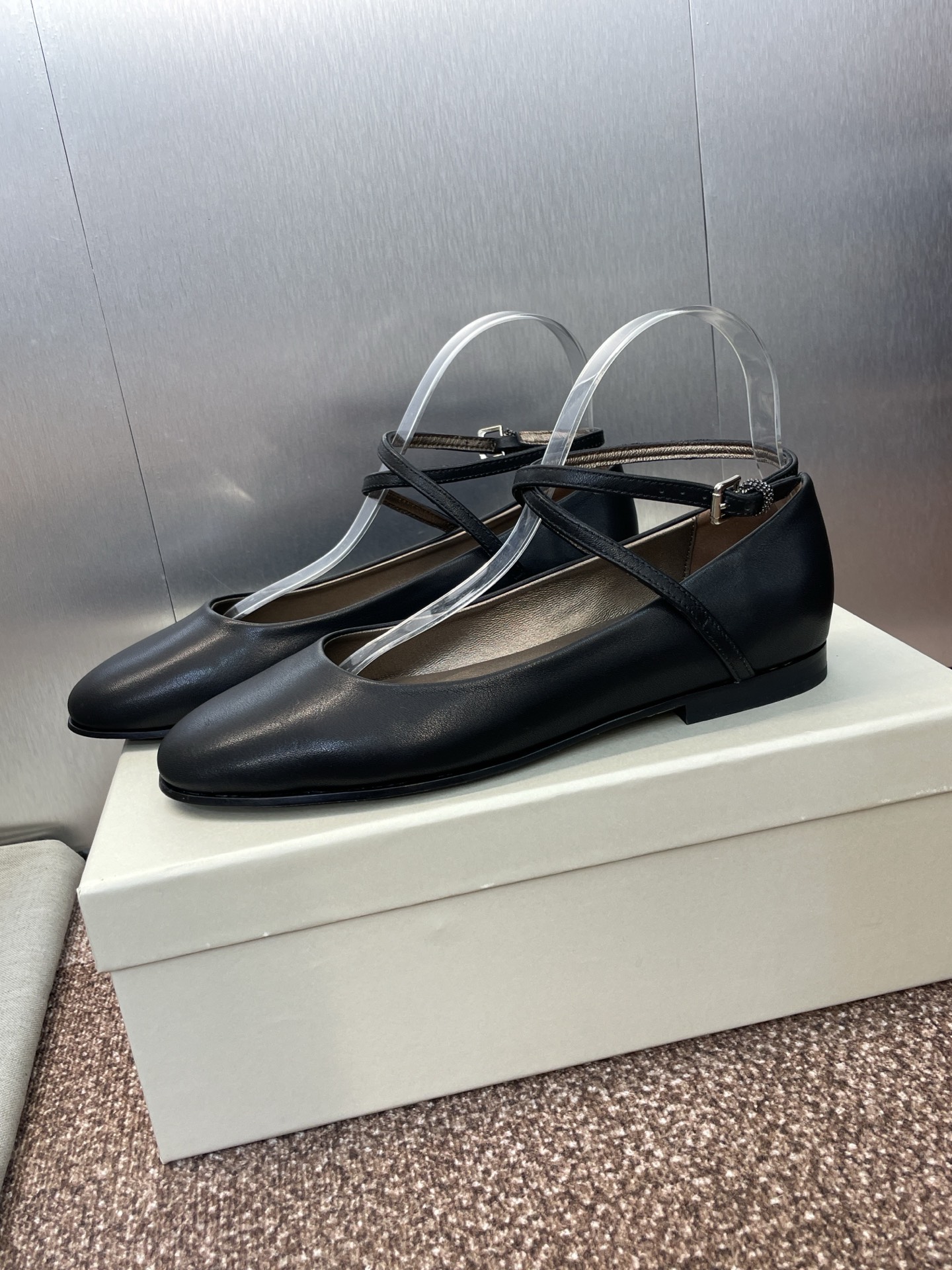 Autumn 2025 Ballet Girl’s Shoes by Brenello Cucineli: Metal & Sheepskin Import, Italian Design - 图片 5