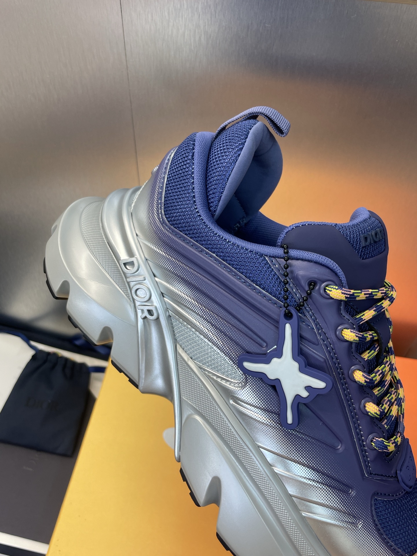“High-End Men’s Fashion Shoes: Dior Dio 2025 Springs Summers Lovers B44 Branded Mordon Old Father’s Shoes” - 图片 8