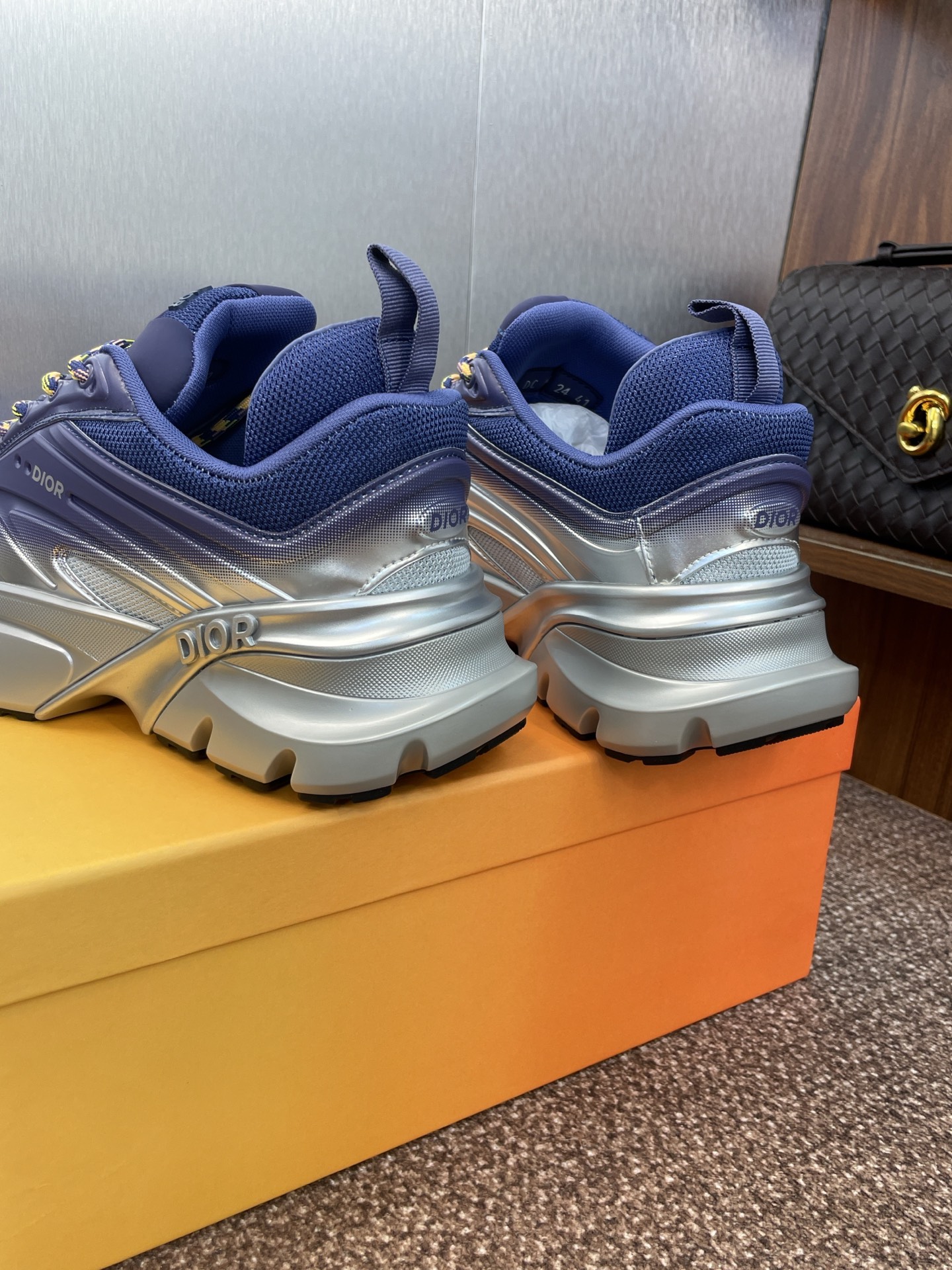 “High-End Men’s Fashion Shoes: Dior Dio 2025 Springs Summers Lovers B44 Branded Mordon Old Father’s Shoes” - 图片 6