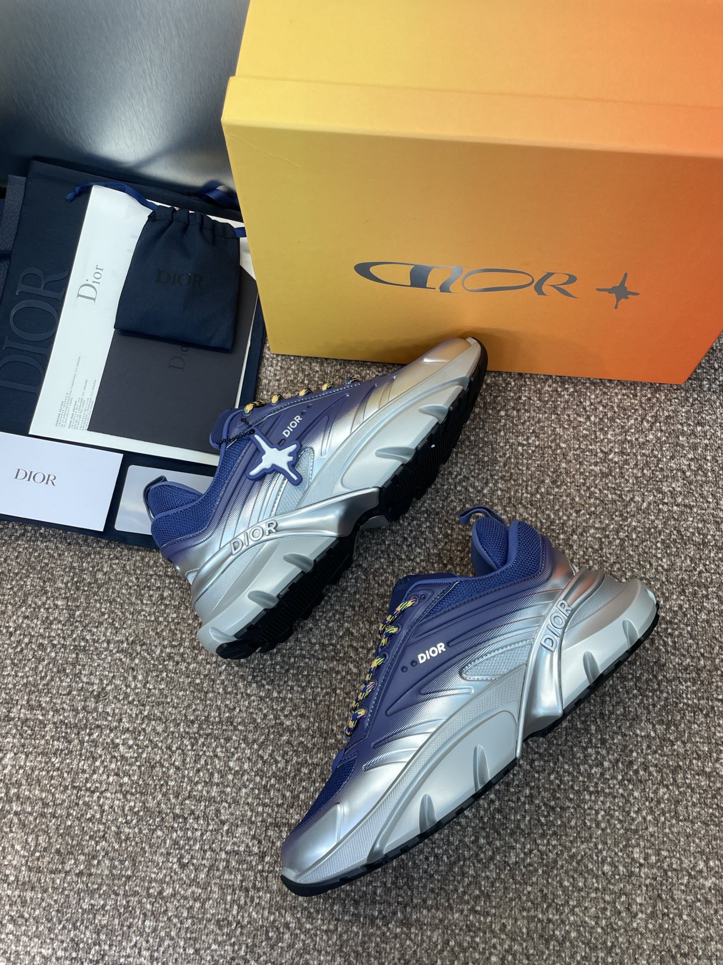 “High-End Men’s Fashion Shoes: Dior Dio 2025 Springs Summers Lovers B44 Branded Mordon Old Father’s Shoes” - 图片 3