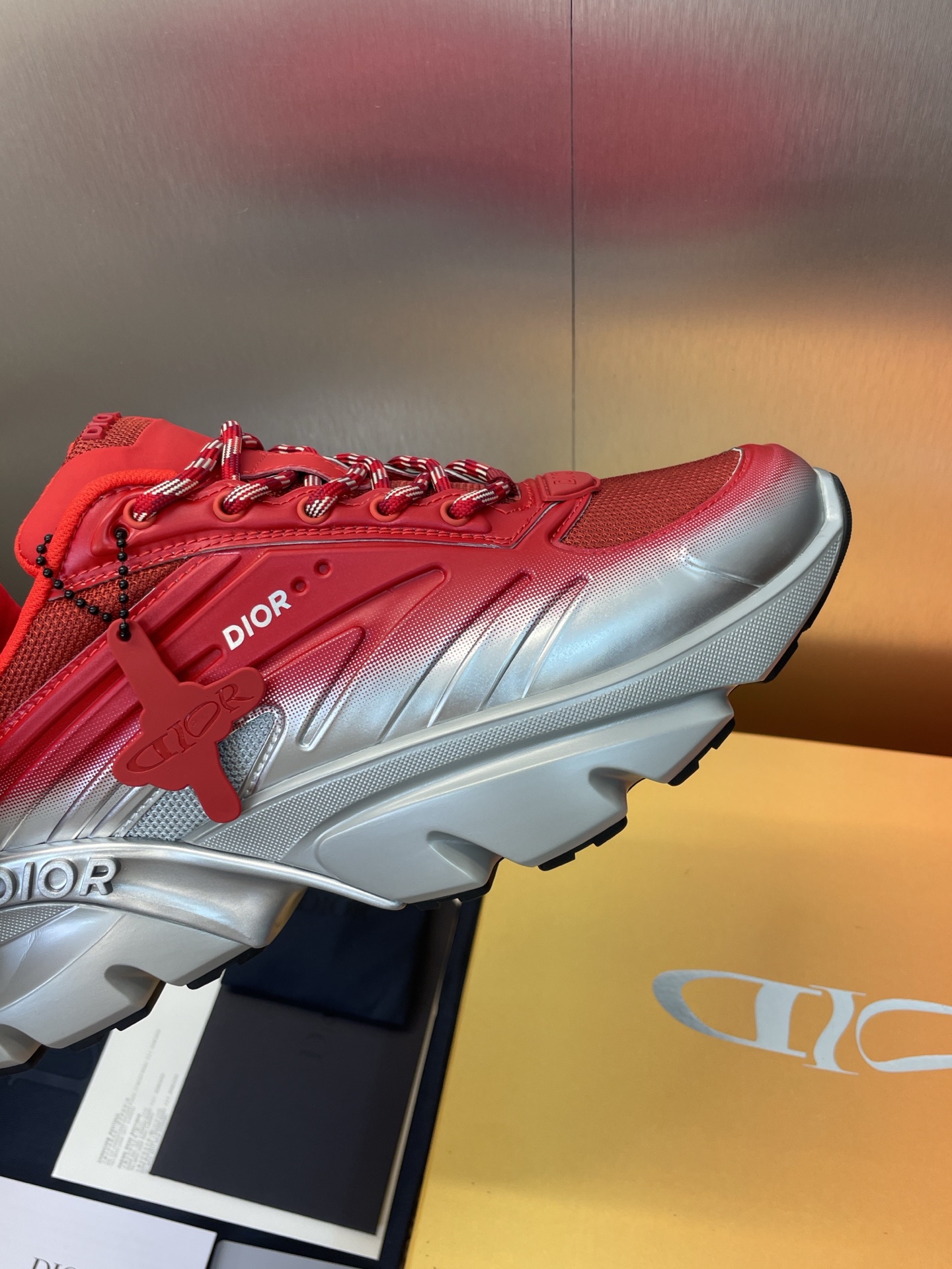 High-End Male Fashion Shoes: Dior Dio 2025 Springs and Summers Lovers B44 – P936 Price, CD-Letter Logo, Star-Simulator Design - 图片 6