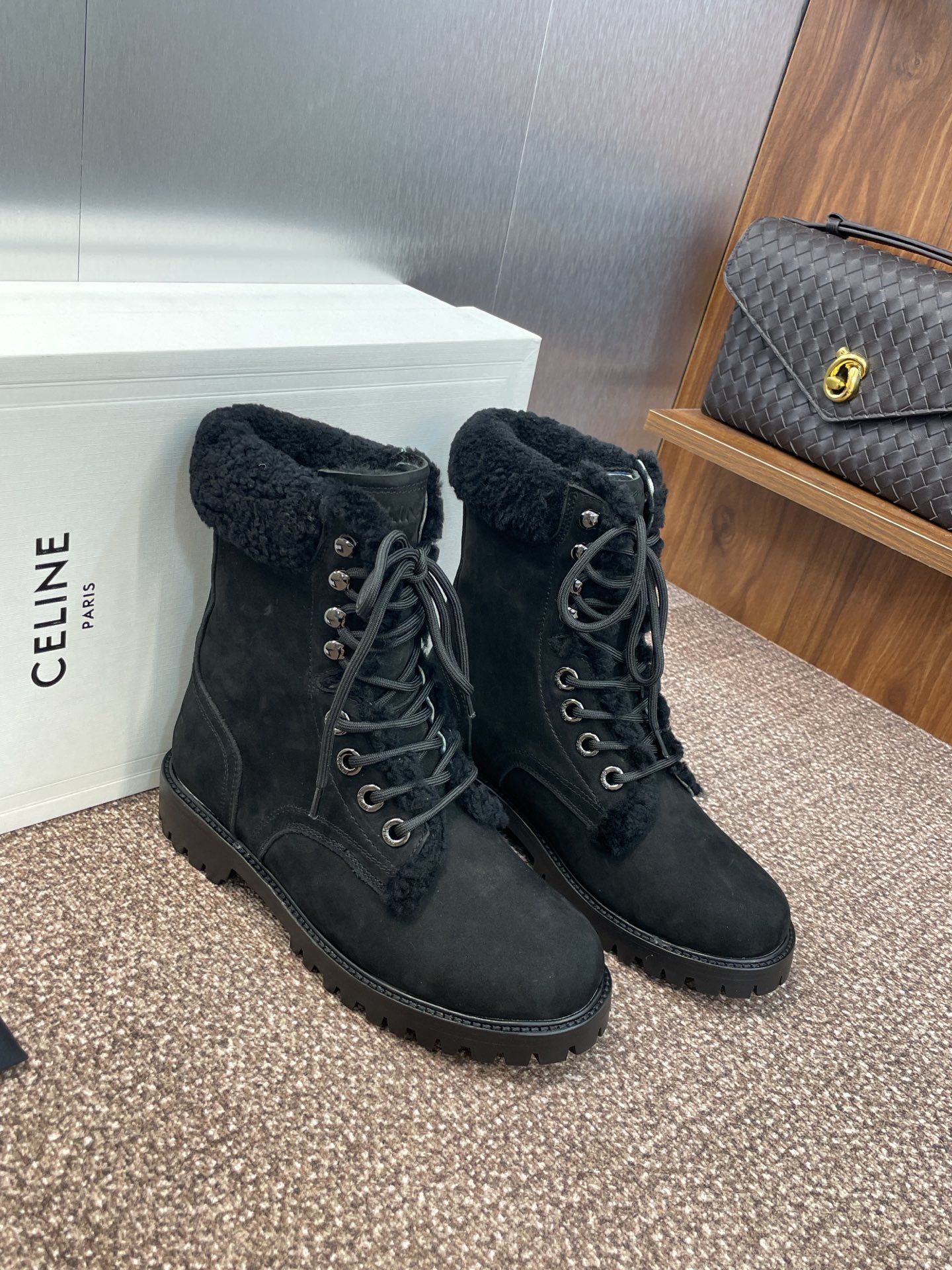 CELINE秋冬情侣新款羊羔毛低跟系带机车短靴 赛琳字母logo拼色休闲骑士雪地靴 男士+10材质：鞋面