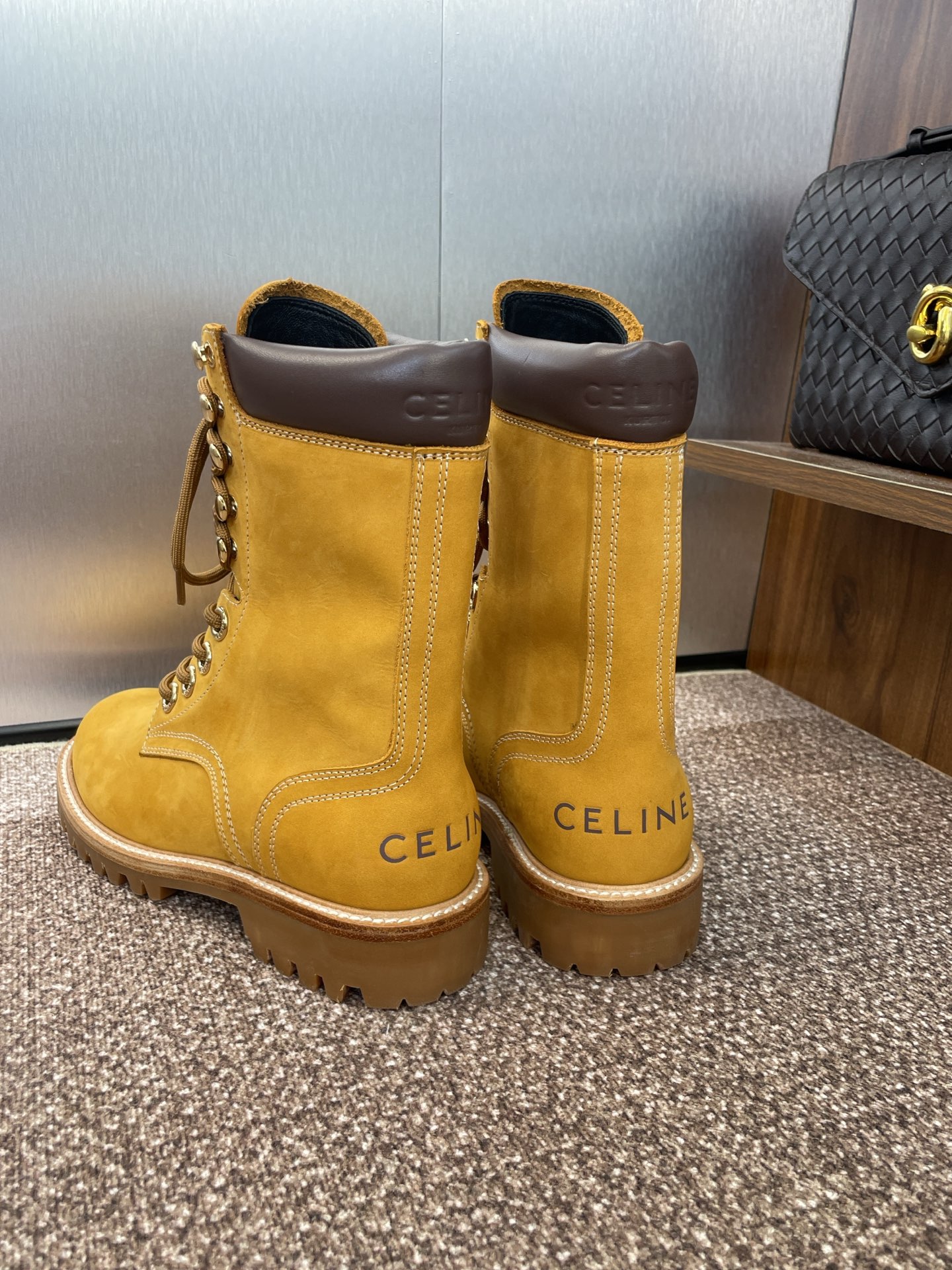 CELINE 秋冬情侣新款低跟系带机车短靴 赛琳字母logo拼色休闲骑士登山靴 男士+10材质：鞋面进口