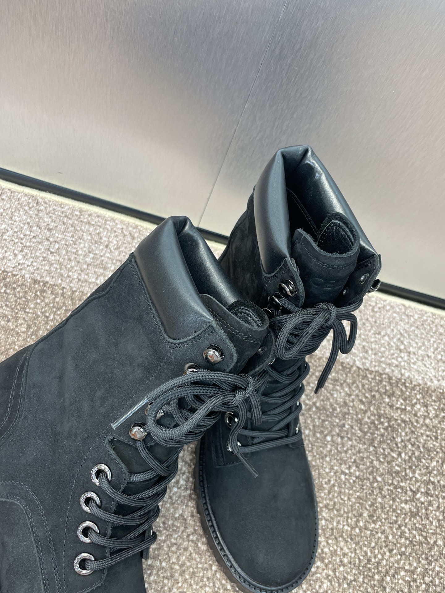 CELINE 秋冬情侣新款低跟系带机车短靴 赛琳字母logo拼色休闲骑士登山靴 男士+10材质：鞋面进口