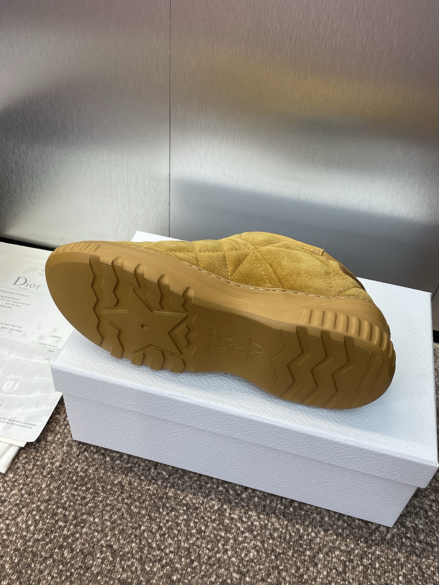 D-Chez Moi Shearling Slippers: Luxurious Comfort with Iconic Cannage Stitching 10 i1757451080129 4933 0 8