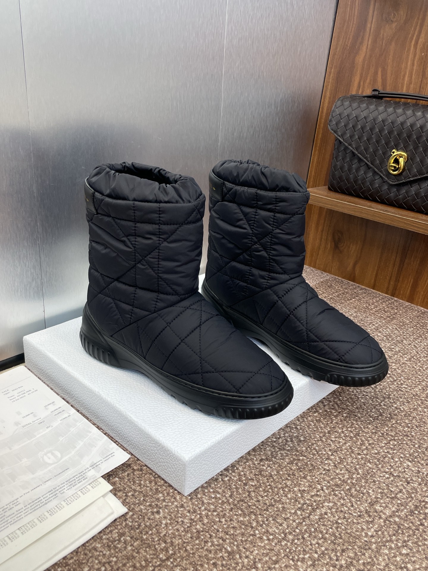 Dior D-Chez Moi Quilted Down Snow Boots - Stylish & Warm for Winter 3 i1757451164089 7690 0 1