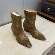 CELINE 秋冬新款朋克风格铁头机车电绣女短靴 瑟琳字母logo五金扣粗跟侧拉链尖头骑士靴材质:鞋面定 CELINE 秋冬新款朋克风格铁头机车电绣女短靴 瑟琳字母logo五金扣粗跟侧拉链尖头骑士靴材质:鞋面定
