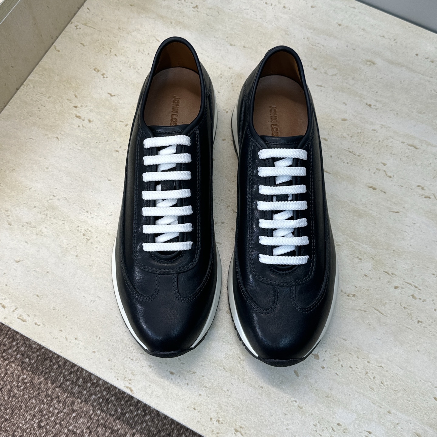 NO:747964,(European sizes run one size larger) Hermes brand John Lobb John Lobb 2026 early spring new men's casual running shoes JL thick-soled lace-up sports dad shoes Material: imported calfskin upper + water-dyed cowhide lining + original molded Tpu foam combination outsole  Size: 38-47 (38.45.46.47 customization is not returnable), casual shoes/sports shoes, hermes, hermes, sneakers, cowhide19860909(欧码偏大一码) 爱马仕 Hermes 旗下品牌John Lobb 约翰·洛布 2026早春新款男士休闲跑鞋 JL厚底系带运动老爹鞋 材质:鞋面进口小牛皮+水染牛皮内里+原版开模Tpu发泡组合大底 Size:38-47(38.45.46.47定制不退换),休闲鞋/运动鞋,hermes,hermes,sneakers,cowhide,Women's Shoes