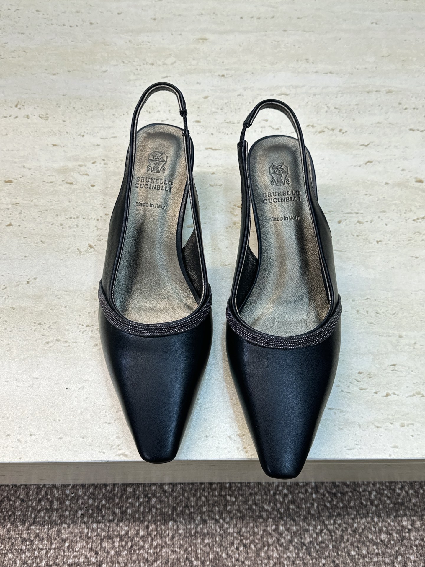 NO:747914,Brunello Cucineli Brunello Cucineli 2026 early spring new beaded women's shoes BC low-heeled small square toe color-blocked back sandals Material upper imported environmentally friendly breathable woolen technology fabric/imported calfskin/imported sheepskin + water-dyed sheepskin lining + Italian injection molded leather outsole Heel height: 4CM Size35-39 (40 41 42 custom-made and non-refundable), sandals, brunello  cucinelli,sandals,cowhide,sheepskin,sheep,Leather soles19860909Brunello Cucineli 布鲁内诺库奇内利2026早春新款串珠女鞋 BC 低跟小方头拼色后空凉鞋 材质鞋面进口环保透气毛尼科技面料/进口小牛皮/进口羊猄皮+水染羊皮内里+意大利注塑真皮大底 跟高:4CM Size35-39 (40 41 42 定做不退换）,凉鞋,brunello cucinelli,sandals,cowhide,sheepskin,sheep,Leather soles,Women's Shoes