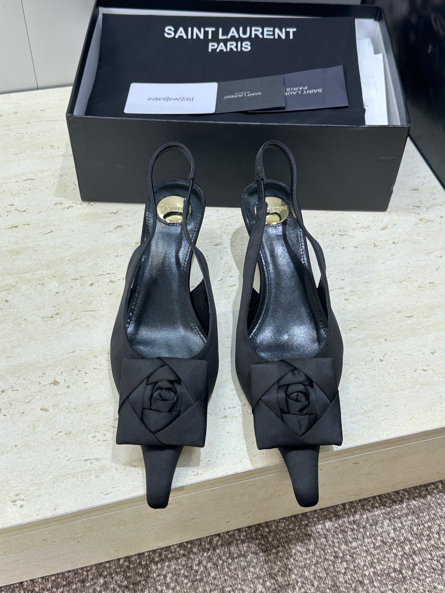 NO:789805,SAINT LAURENT PARIS 2026 early spring new fashion leopard print square buckle high-heeled women's sandals YSL letter logo star with the same style pointed toe stiletto heel witch shoes Material: upper imported silk fabric + water-dyed sheepskin lining + Italian leather outsole Heel height: 6CM Size: 35-42 (40.41.42 custom-made non-refundable), sandals, saint laurent, saint laurent, saint  laurent,sandals,sheepskin,real silk,Leather soles19860909SAINT LAURENT PARIS 圣罗兰2026早春新款时尚豹纹方扣高跟女凉鞋 YSL字母logo明星同款尖头细跟后空女巫鞋 材质:鞋面进口真丝面料+水染羊皮里+意大利真皮大底 跟高:6CM Size:35-42(40.41.42订做不退换),凉鞋,saint laurent,saint laurent,saint laurent,sandals,sheepskin,real silk,Leather soles,Women's Shoes