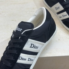 迪奥 Dior 2026春夏新款Ribbon系带休闲帆布运动小白鞋 CD字母logo织带平底圆头拼色阿甘 迪奥 Dior 2026春夏新款Ribbon系带休闲帆布运动小白鞋 CD字母logo织带平底圆头拼色阿甘