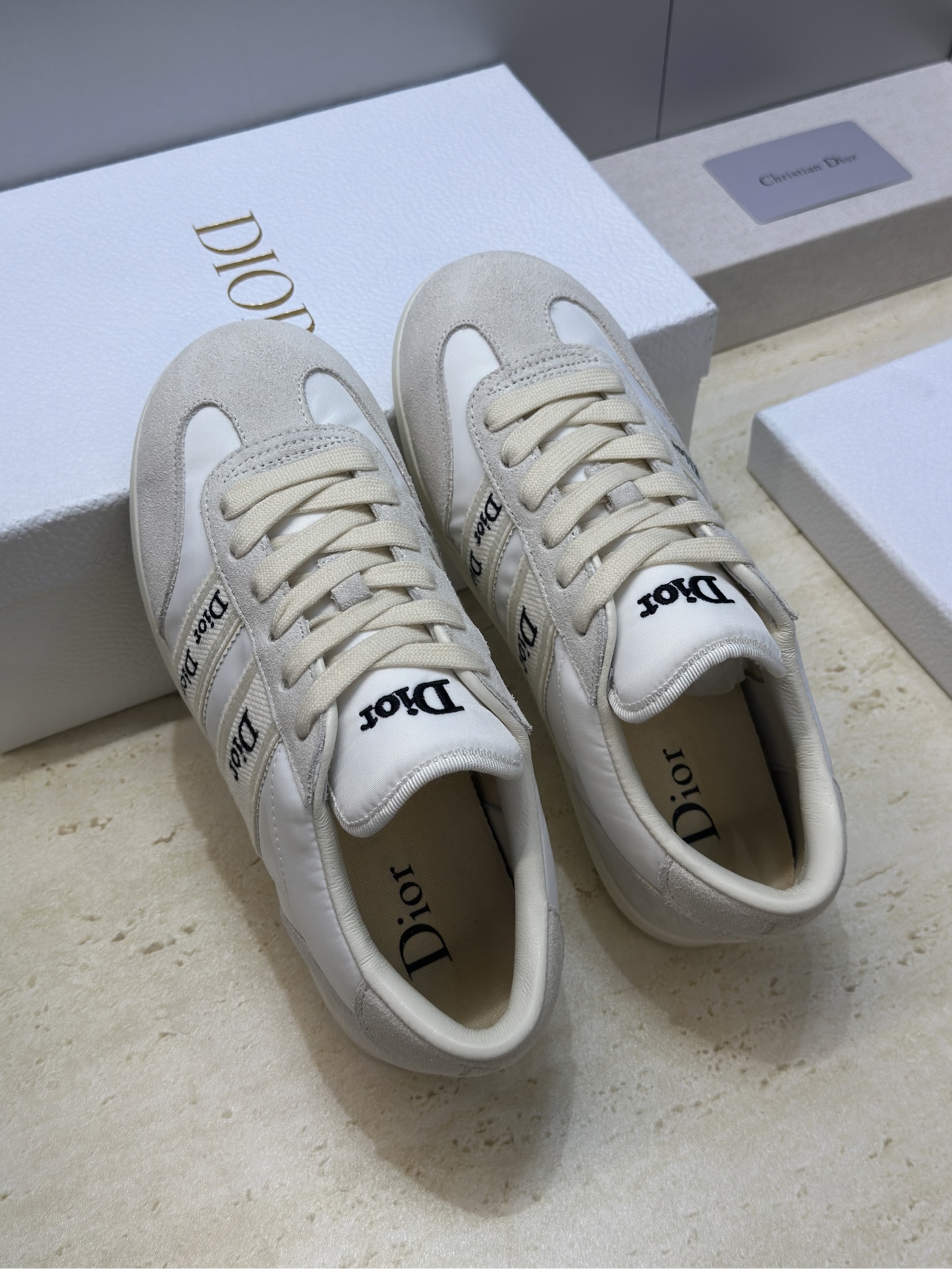 迪奥 Dior 2026春夏新款Ribbon系带休闲帆布运动小白鞋 CD字母logo织带平底圆头拼色阿甘