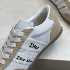迪奥 Dior 2026春夏新款Ribbon系带休闲帆布运动小白鞋 CD字母logo织带平底圆头拼色阿甘 迪奥 Dior 2026春夏新款Ribbon系带休闲帆布运动小白鞋 CD字母logo织带平底圆头拼色阿甘
