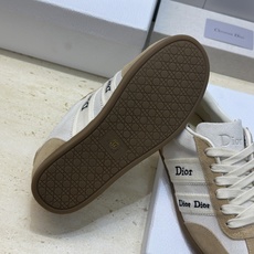 迪奥 Dior 2026春夏新款Ribbon系带休闲帆布运动小白鞋 CD字母logo织带平底圆头拼色阿甘 迪奥 Dior 2026春夏新款Ribbon系带休闲帆布运动小白鞋 CD字母logo织带平底圆头拼色阿甘