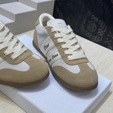 迪奥 Dior 2026春夏新款Ribbon系带休闲帆布运动小白鞋 CD字母logo织带平底圆头拼色阿甘 迪奥 Dior 2026春夏新款Ribbon系带休闲帆布运动小白鞋 CD字母logo织带平底圆头拼色阿甘