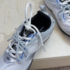 BALENCIAGA 2026春夏情侣款拼色棒球休闲阿甘跑步鞋 巴黎世家字母logo复古平底圆头系带网球 BALENCIAGA 2026春夏情侣款拼色棒球休闲阿甘跑步鞋 巴黎世家字母logo复古平底圆头系带网球