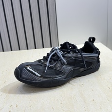 BALENCIAGA 2026春夏情侣款拼色棒球休闲阿甘跑步鞋 巴黎世家字母logo复古平底圆头系带网球 BALENCIAGA 2026春夏情侣款拼色棒球休闲阿甘跑步鞋 巴黎世家字母logo复古平底圆头系带网球