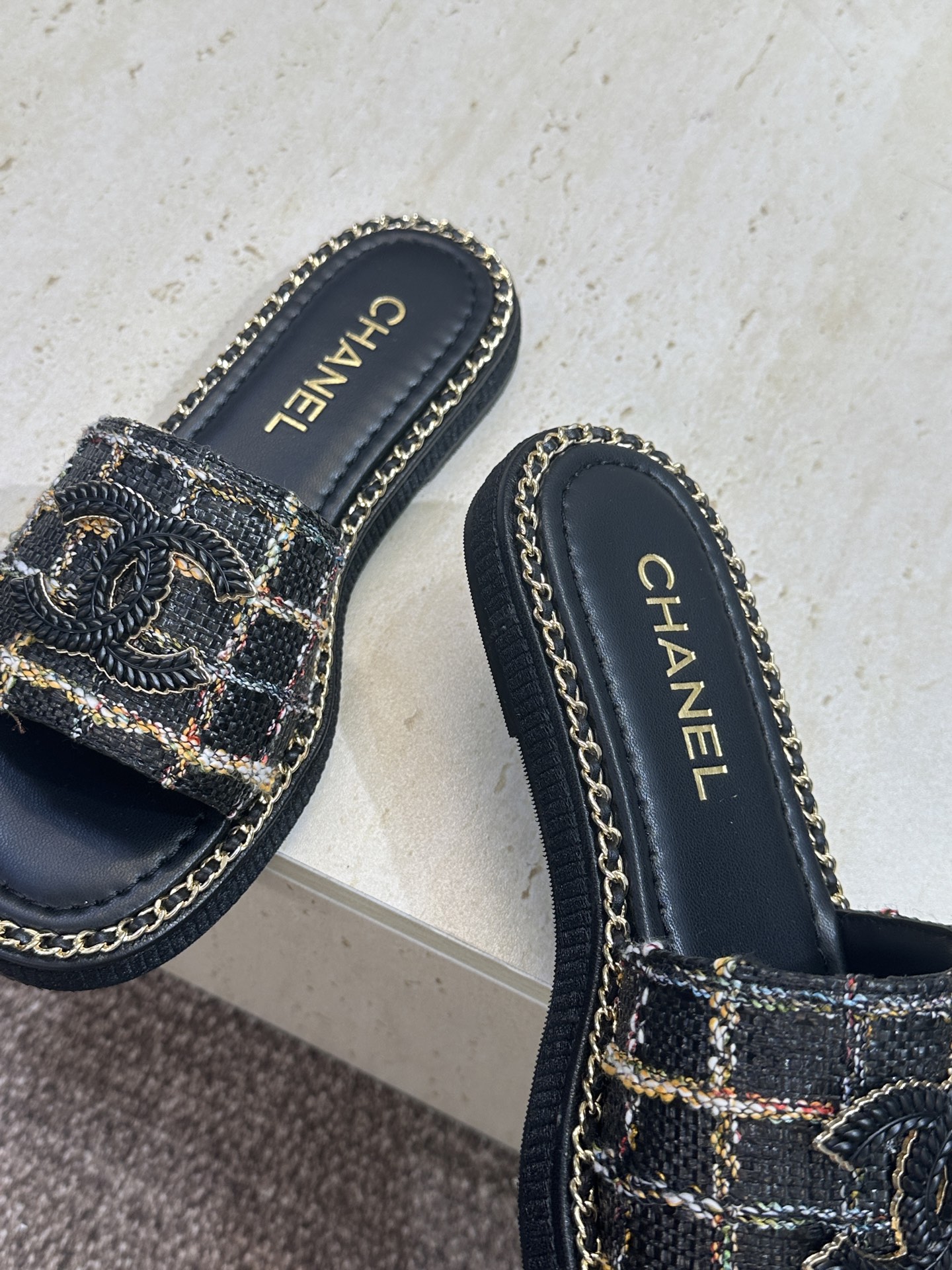 CHANEL 香奈儿2026早春新款时尚编织拼色沙滩女鞋  小香双C字母logo五金扣厚底圆头露趾凉拖鞋