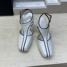 CHANEL 香奈儿2026春夏新款高跟女鞋 小香双C字母logo五金扣方头拼色百搭后空凉鞋 材质:鞋面 CHANEL 香奈儿2026春夏新款高跟女鞋 小香双C字母logo五金扣方头拼色百搭后空凉鞋 材质:鞋面