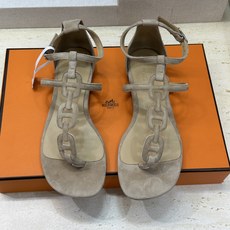 (配全套飞机盒)莞货 代购级 爱马仕 Hermes 2026春夏新款 Magic Chaine d’An (配全套飞机盒)莞货 代购级 爱马仕 Hermes 2026春夏新款 Magic Chaine d’An