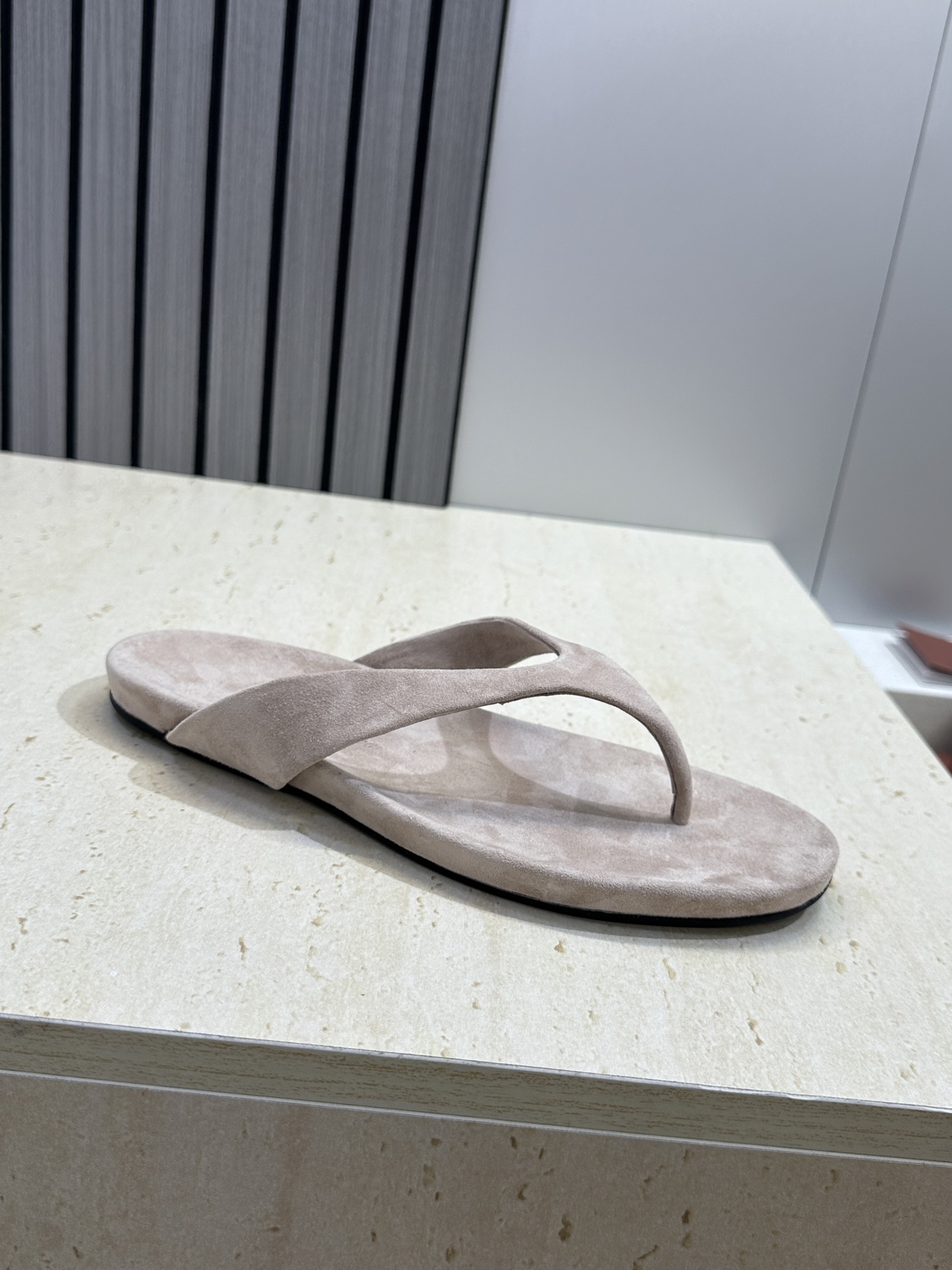 (配全套飞机盒)莞货 代购级 LORO PIANA 诺悠.翩雅 2026春夏新款果冻色女鞋 LP字母lo