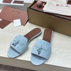 (配全套飞机盒)莞货 代购级 LORO PIANA 诺悠.翩雅 2026春夏新色粗跟流苏拼色一字拖高跟女 (配全套飞机盒)莞货 代购级 LORO PIANA 诺悠.翩雅 2026春夏新色粗跟流苏拼色一字拖高跟女