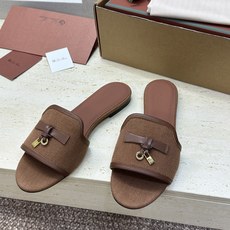 (配全套飞机盒)莞货 代购级 LORO PIANA 诺悠.翩雅 2026春夏新色粗跟流苏拼色一字拖高跟女 (配全套飞机盒)莞货 代购级 LORO PIANA 诺悠.翩雅 2026春夏新色粗跟流苏拼色一字拖高跟女